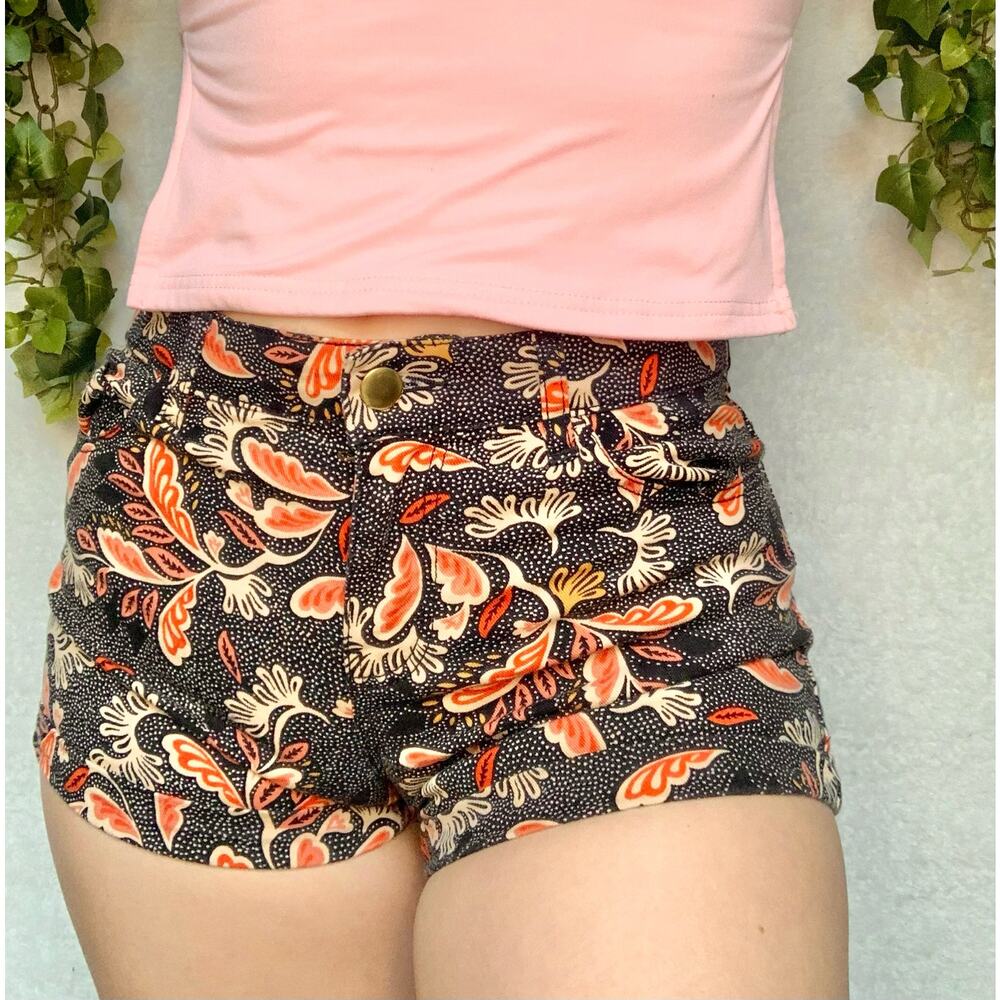 H&m Black Red Beige High Waisted Paisley Print Floral Cotton Shorts Women's sz 4